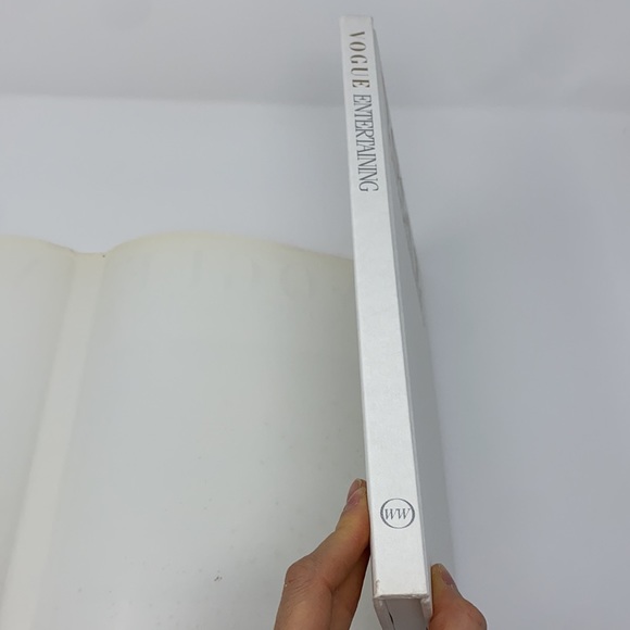 Vogue Entertaining Coffee Table Book - Picture 5 of 14